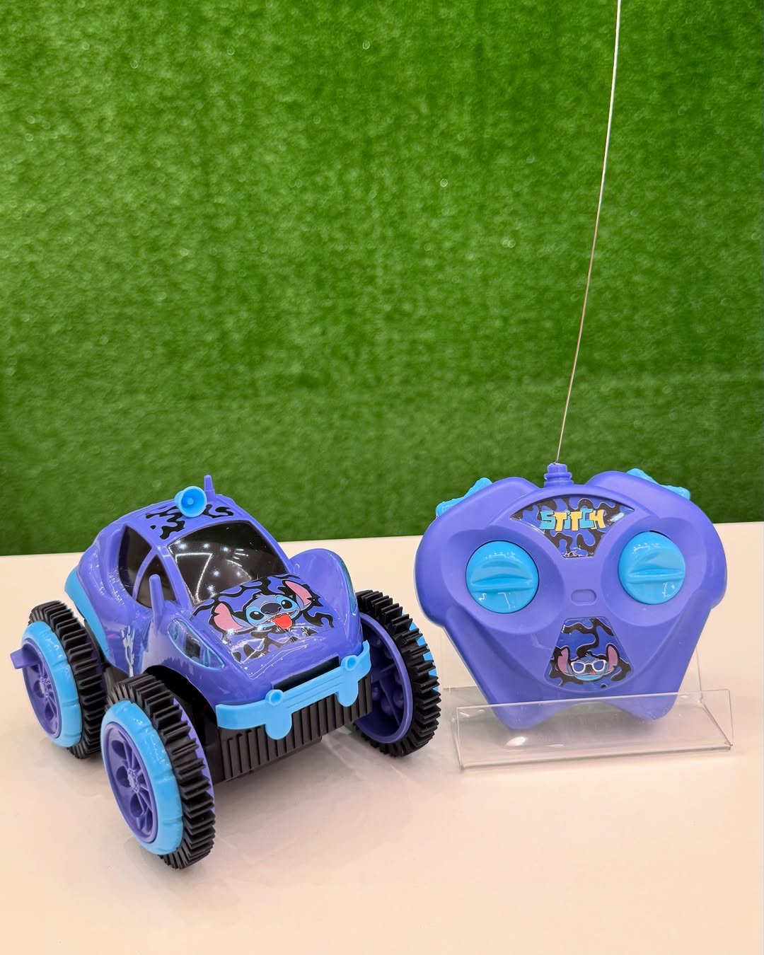 Carro de Controle Remoto - Stitch