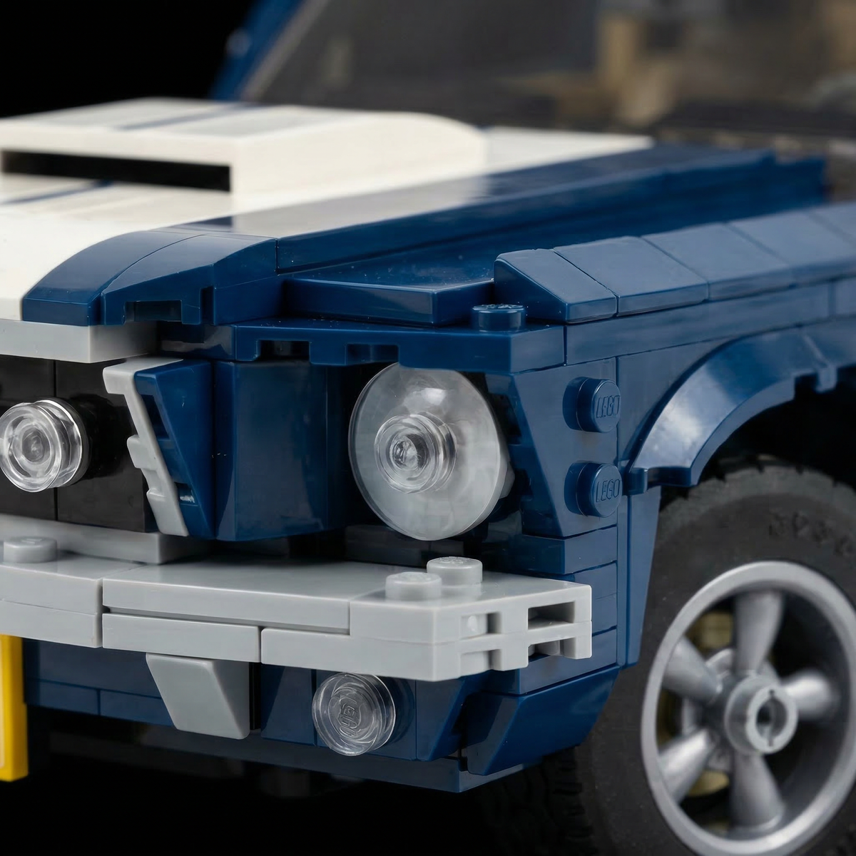 Ford Mustang (1471 peças)