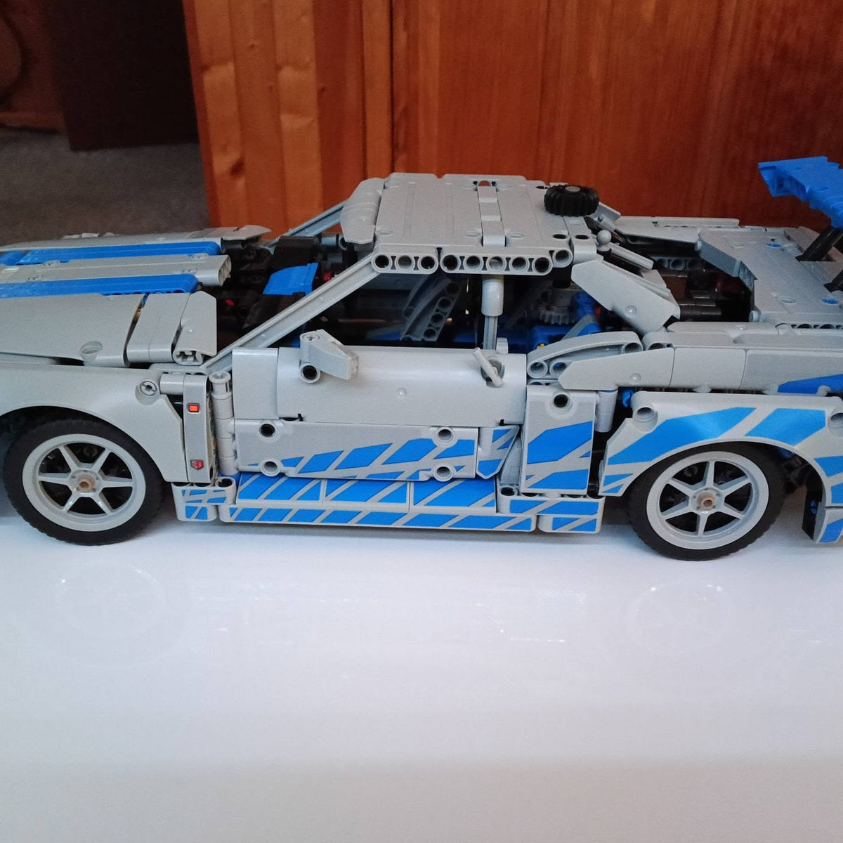 Nissan Skyline GT-R R34 - Velozes e Furiosos (1410 peças)