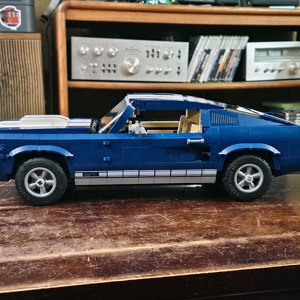 Ford Mustang (1471 peças)