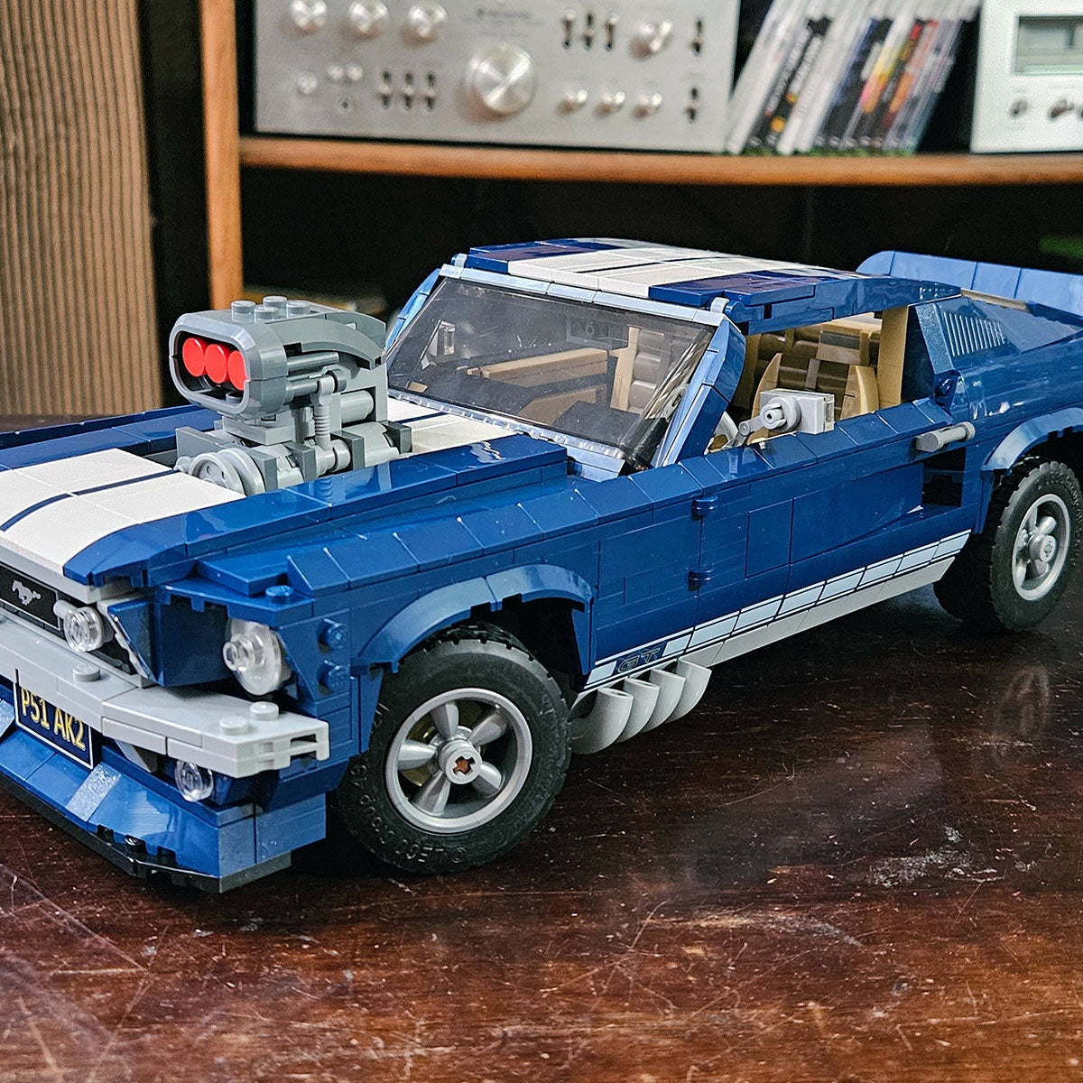 Ford Mustang (1471 peças)