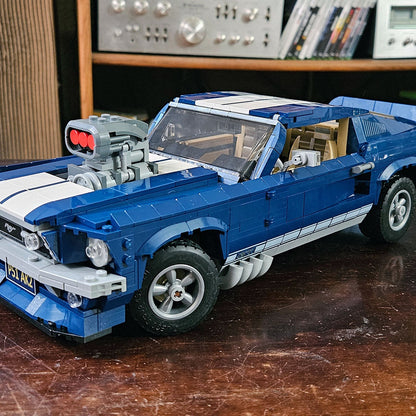 Ford Mustang (1471 peças)
