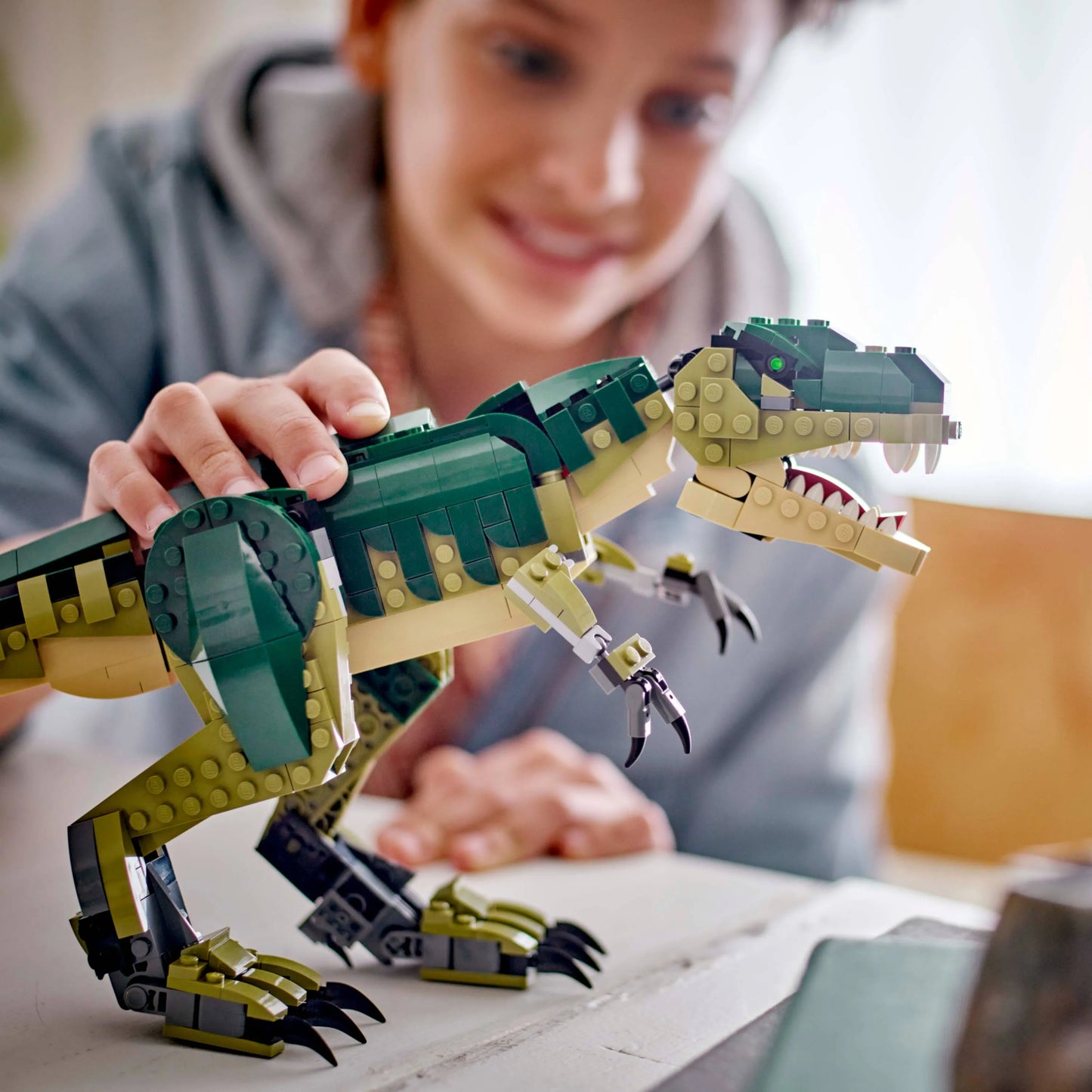 LEGO - Tiranossauro Rex - 3 em 1 (626 peças)