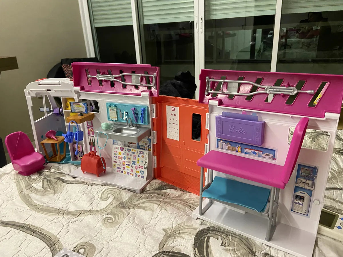 Barbie - Ambulância e Clínica - A minha loja