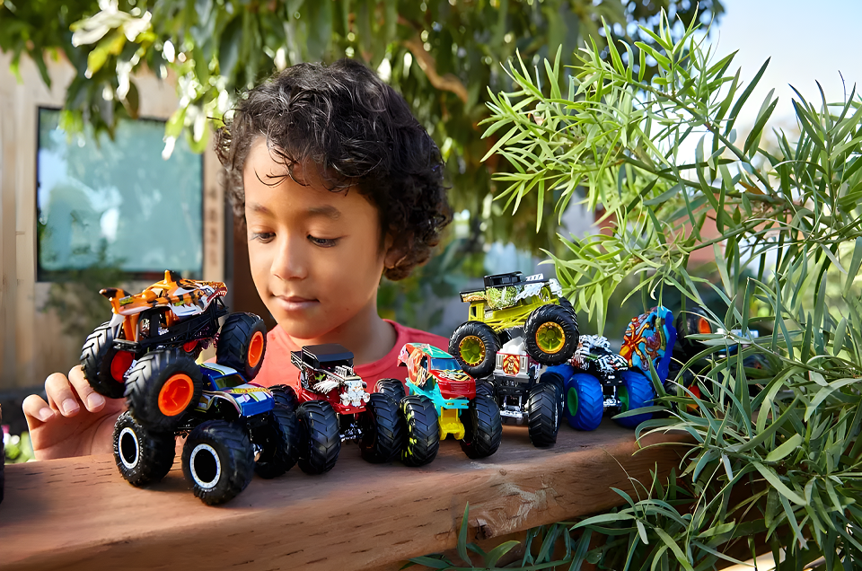 Hot Wheels - Monster Trucks Surprise 1:64 - A minha loja