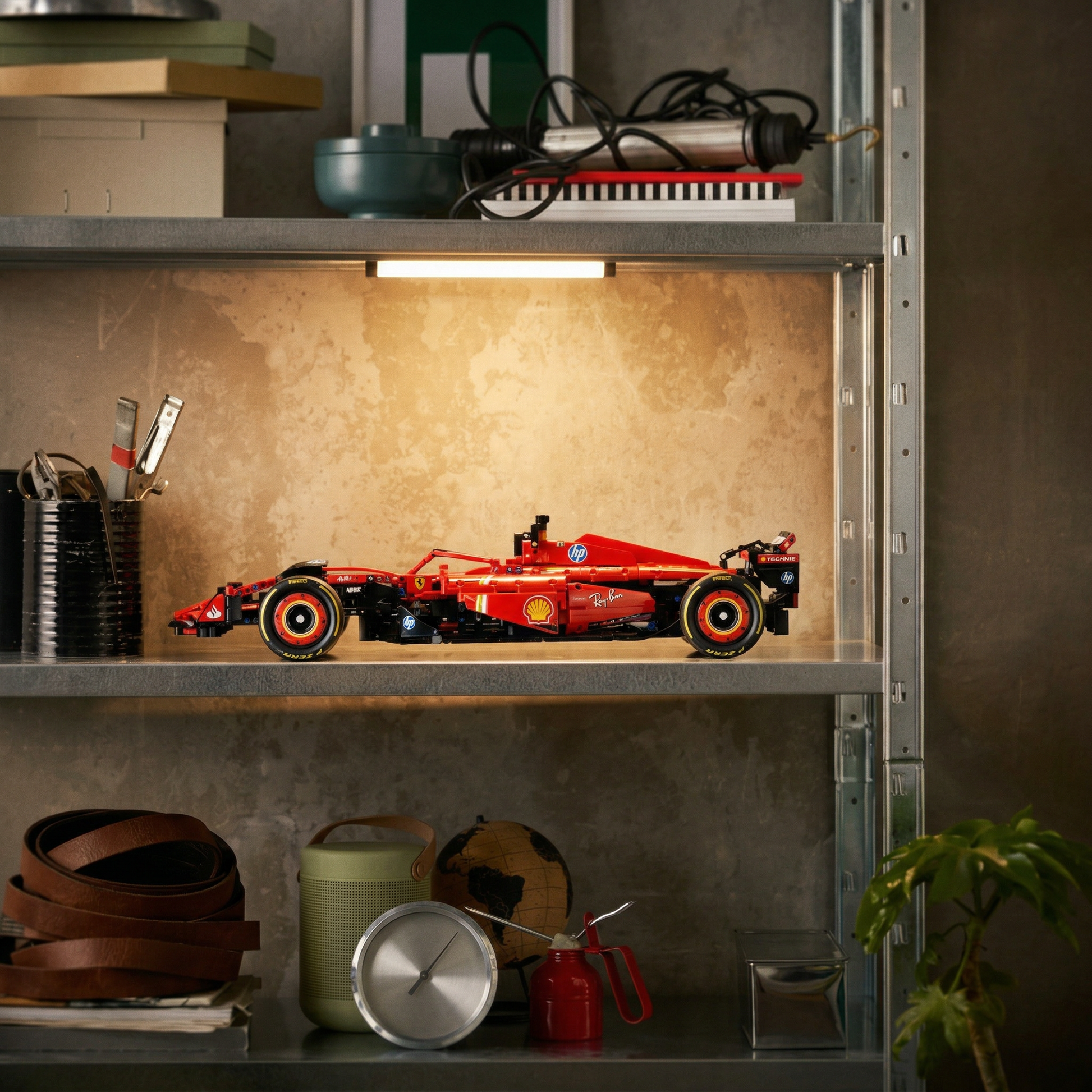 Fórmula 1 - Ferrari SF24 (1361 peças) - Réplica Idêntica | galeria 14 | 20260627-222539