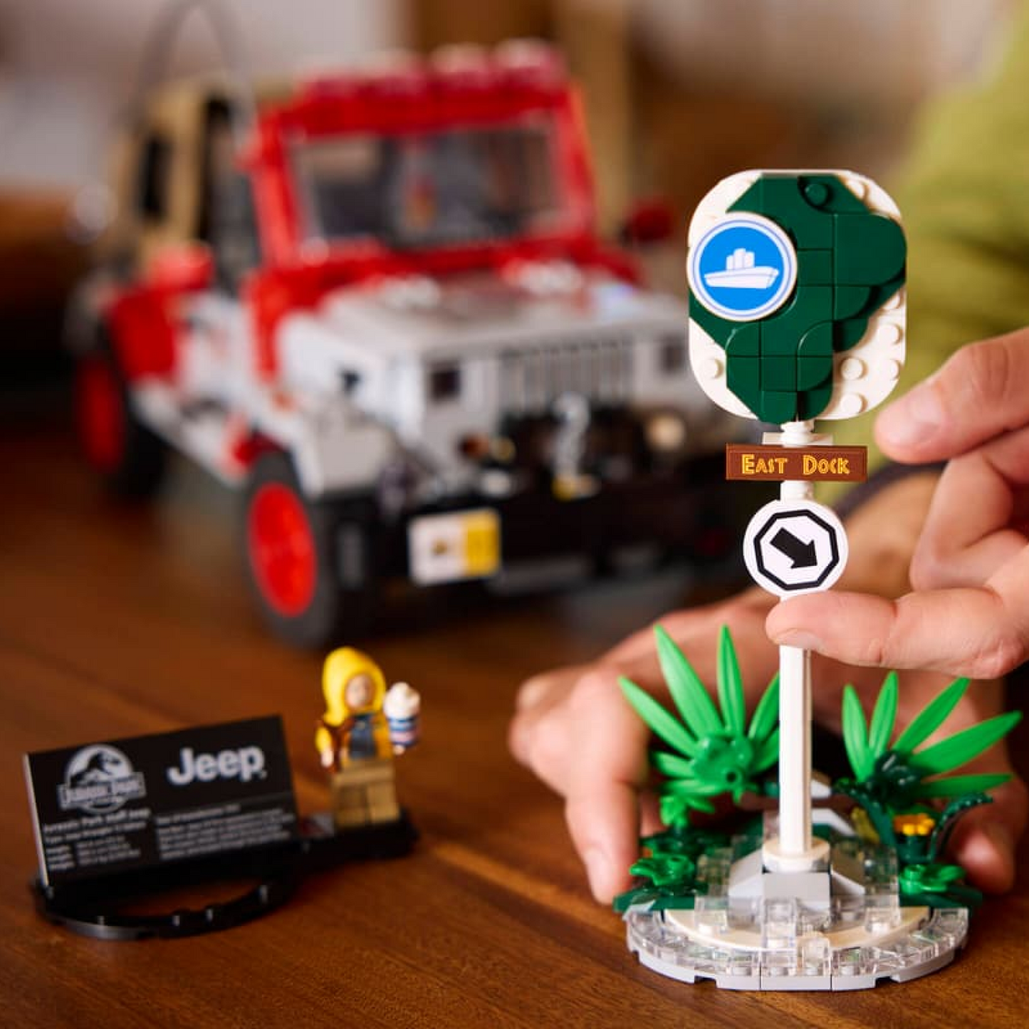 Jurassic Park - Jeep Wrangler (1924 peças)