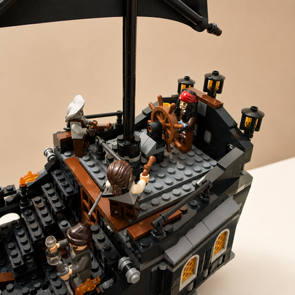 Navio Pirata Negro (875 peças)